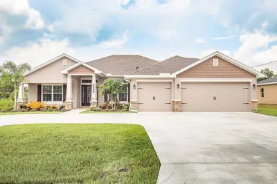 5238 NW Reba Circle 1