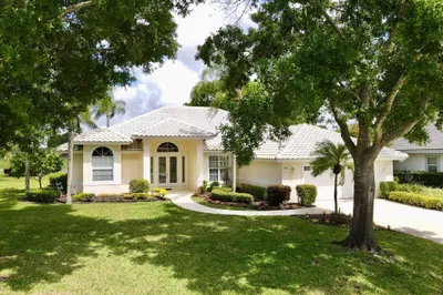 1305 SW Bent Pine Cove 1