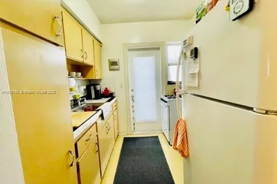 1228 Pennsylvania Ave #15 1