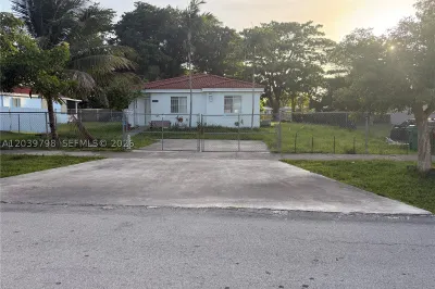 17740 SW 103rd Ave 0 1