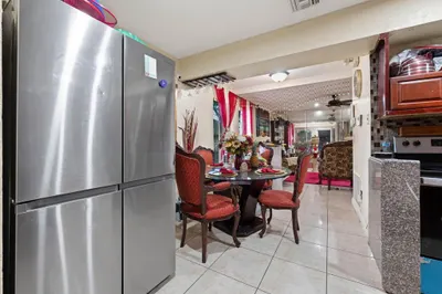 2651 NW 42nd Avenue Nw 1