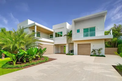 471 NW 9th Street 1
