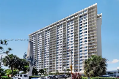 300 Bayview Dr #916 1