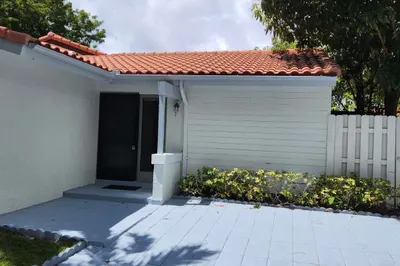 2780 Norfolk Pine Court 1