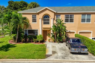 279 Live Oak Lane