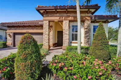 10398 Waterside Ct 1