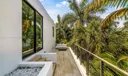 Guest bedroom Balcony