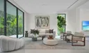 100 Hampton Ln Photo