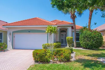 614 NW Lambrusco Drive