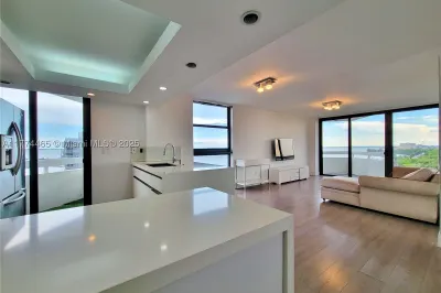 2501 Brickell Ave #1207 1