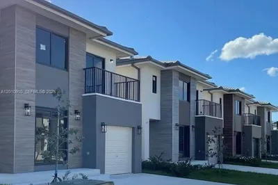 238 NW 11th Ct 1