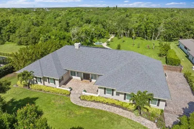 86 Blue Island Street 1