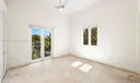 296 Ocean Blvd Photo