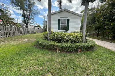 5920 Cartier Road 1