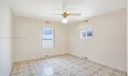 902 E 14th Pl Photo