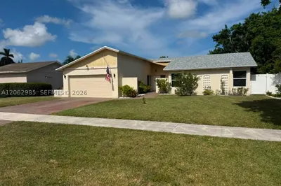 222 NW 41st Ave 0 1