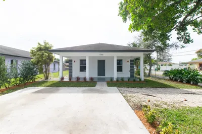 1786 NW 77th St 1