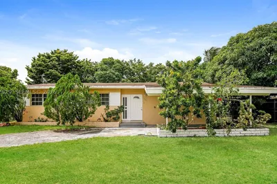 980 NW 182nd St 1