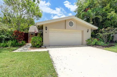 9 Baytree Circle 1