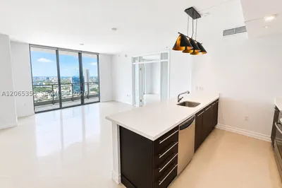90 SW 3rd St #3106 1