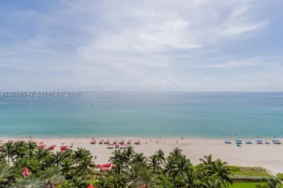 17749 Collins Ave #802 1