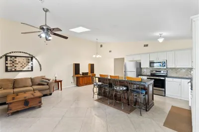 125 NW 60th Avenue 1