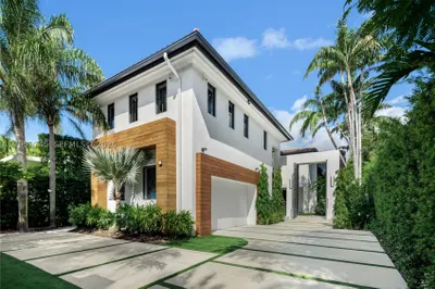 4442 Prairie Ave 1