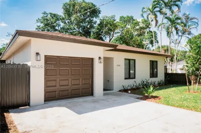 2522 NW 9th Pl 1