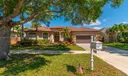 16547 Mariposa Cir S Photo