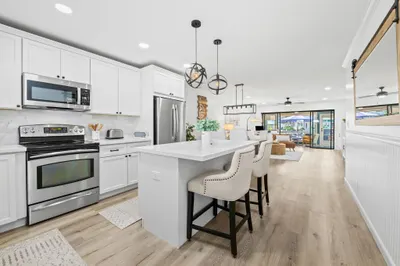 2400 NE 36th Street #3 1