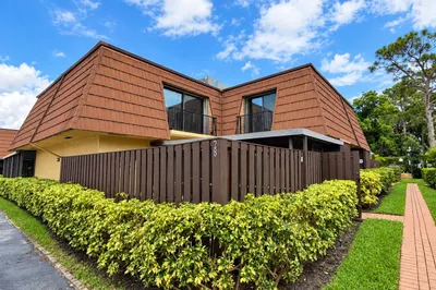 4161 TURNBERRY Circle #28 1