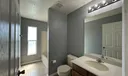 302 NE Greenbrier Ave Photo