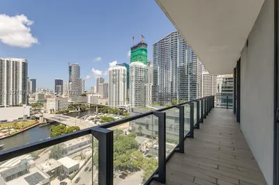 88 SW 7th St #1511 1