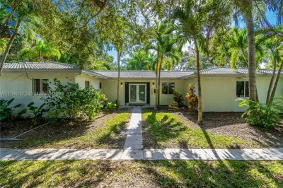 7460 SW 164th St 1
