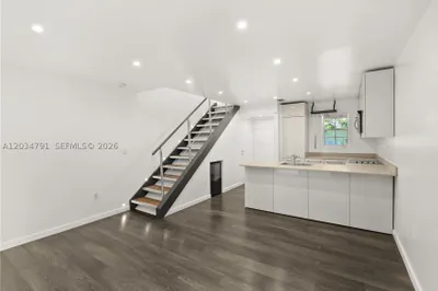 3130 Bird Ave #3 1