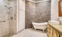 118 E Hampton Way Photo