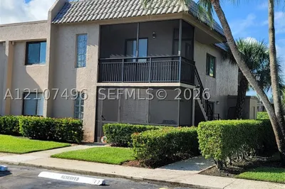 330 Racquet Club Rd #204 1