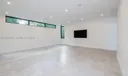 7425 Howard Dr Photo
