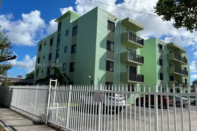 1530 SW 2nd St #104 1
