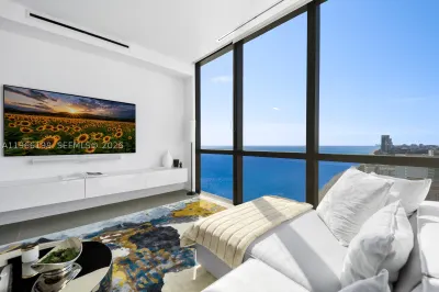 2000 S Ocean Dr #25B 1
