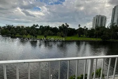 1740 NW N River Dr #416 1