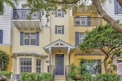 326 Tuxedo Lane