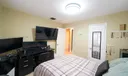 358 E 45th St Photo