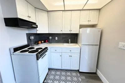 777 SE 2nd Avenue #A102 1