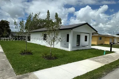 580 SW 10th Ave 1