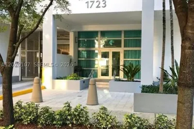1723 SW 2nd Ave #704 1