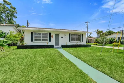 4900 NW 27 Terrace 1