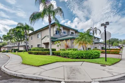 7940 Exeter Circle E #201 1