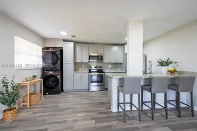 4111 Stirling Rd #509 1