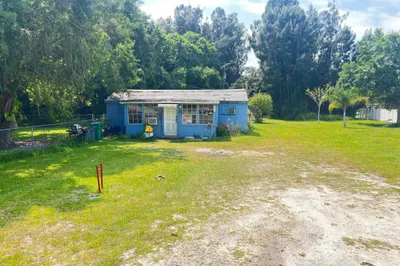 1901 Edwards Road 1